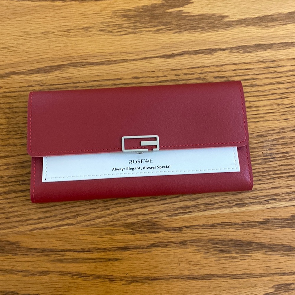 NWOT ROSEWE Wallet - Picture 2 of 5